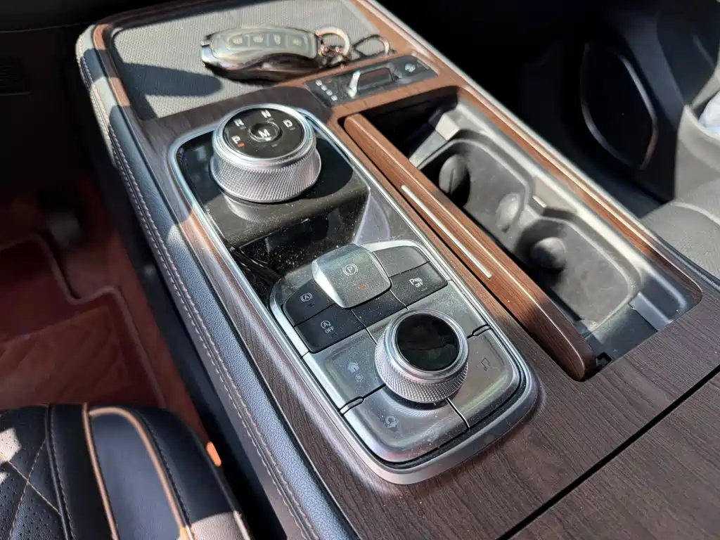 Ford Equator — миниатюра 9