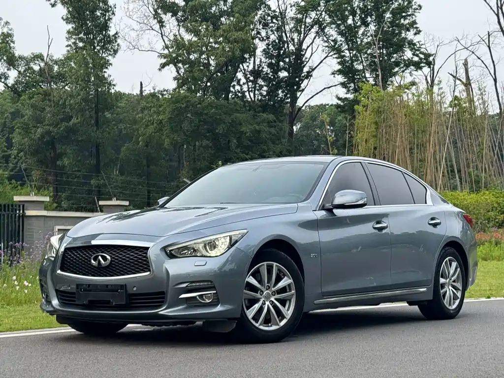 Купить Infiniti Q50L