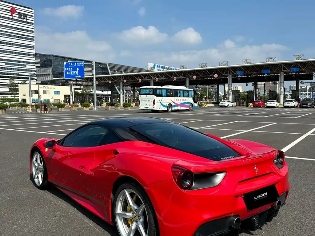 Ferrari 488 488 GTB, фото 6