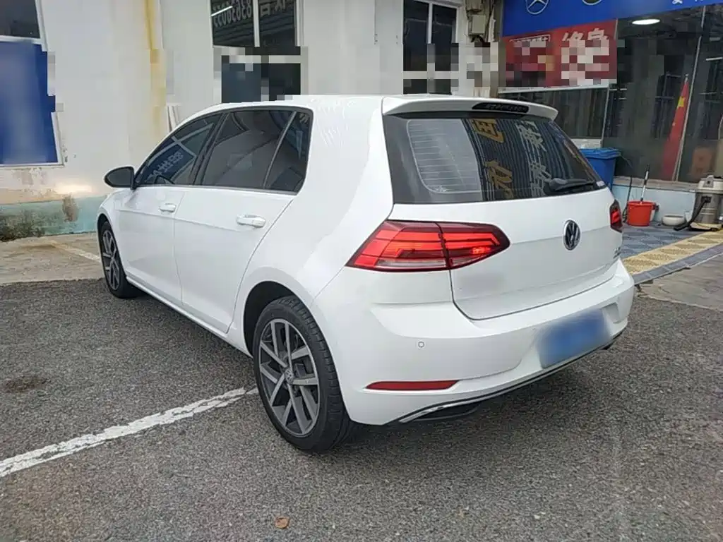 Volkswagen Golf — миниатюра 5