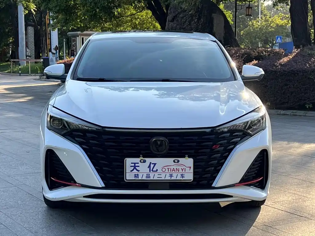 Changan Eado — миниатюра 2