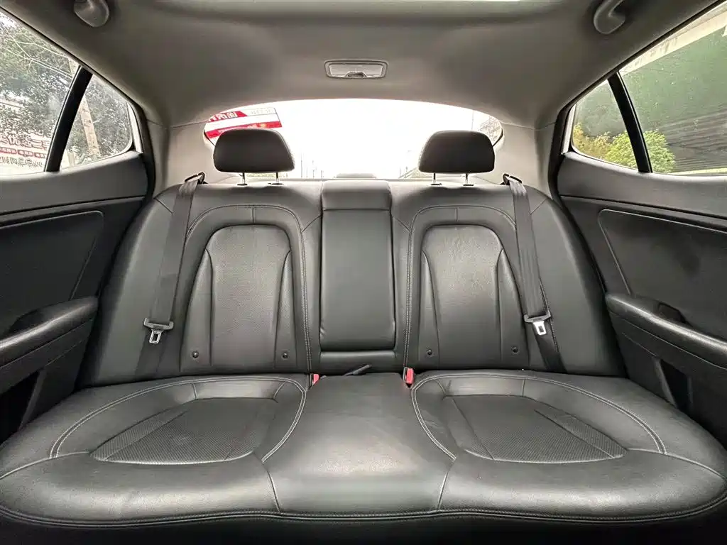 Kia K5 2012 2.0L AT DLX-2