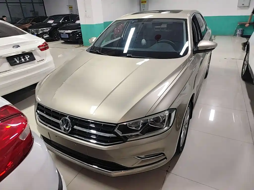 Volkswagen Bora — миниатюра 3