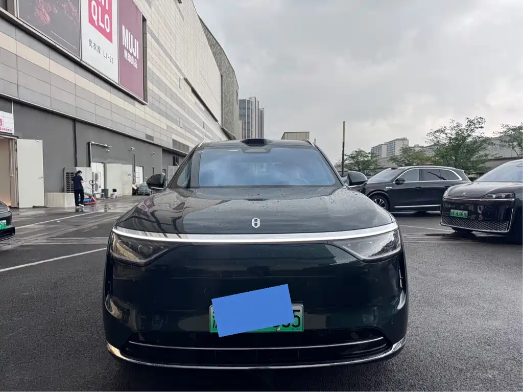 Aito M8 2025 Ultra 53.4kWh 6 мест (192 )