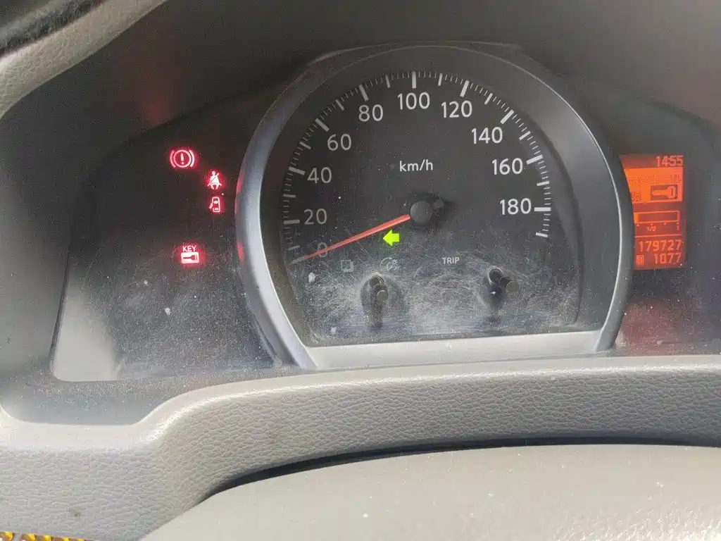 Nissan NV200 — миниатюра 12