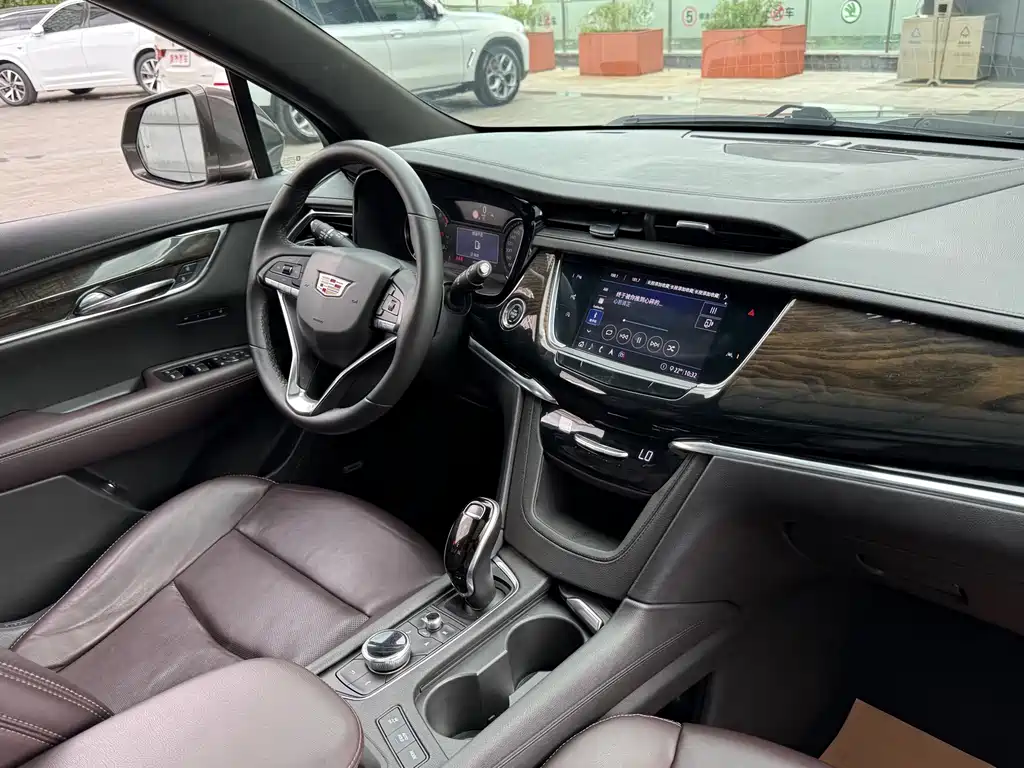 Cadillac XT6 — миниатюра 32