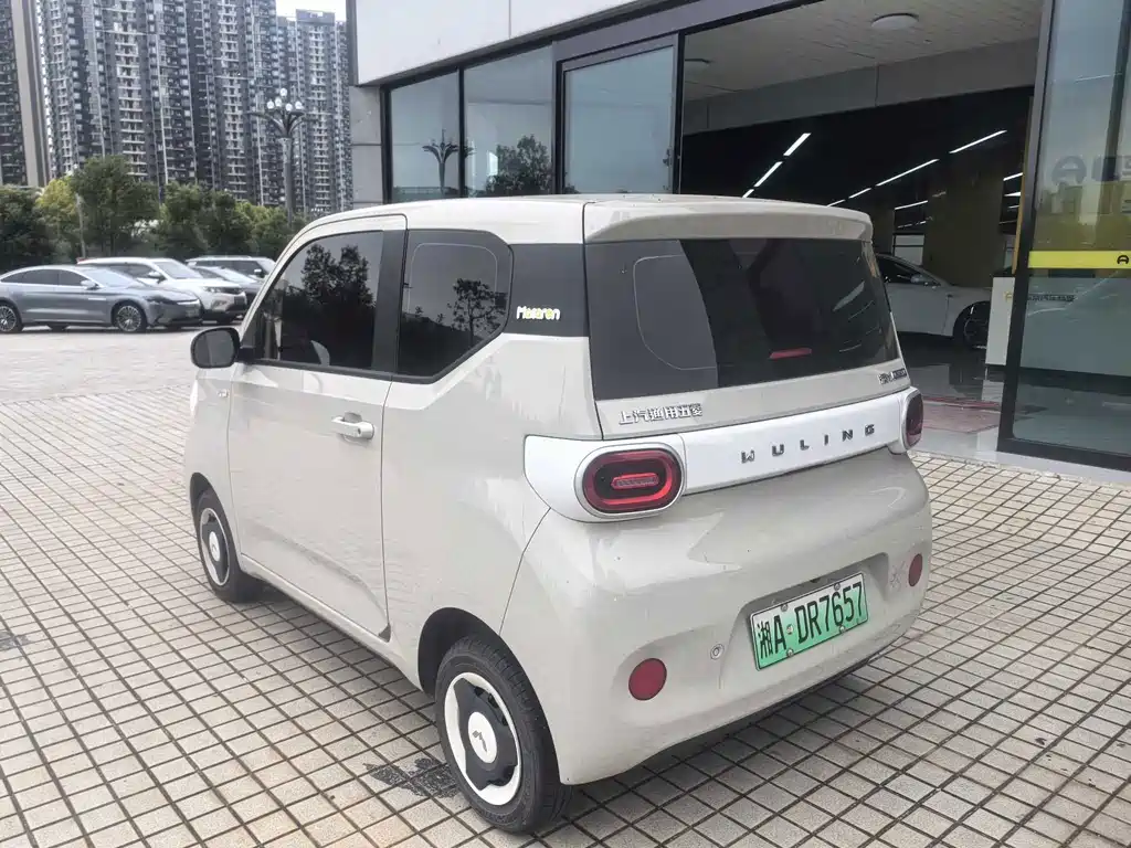 Wuling MINIEV — миниатюра 5