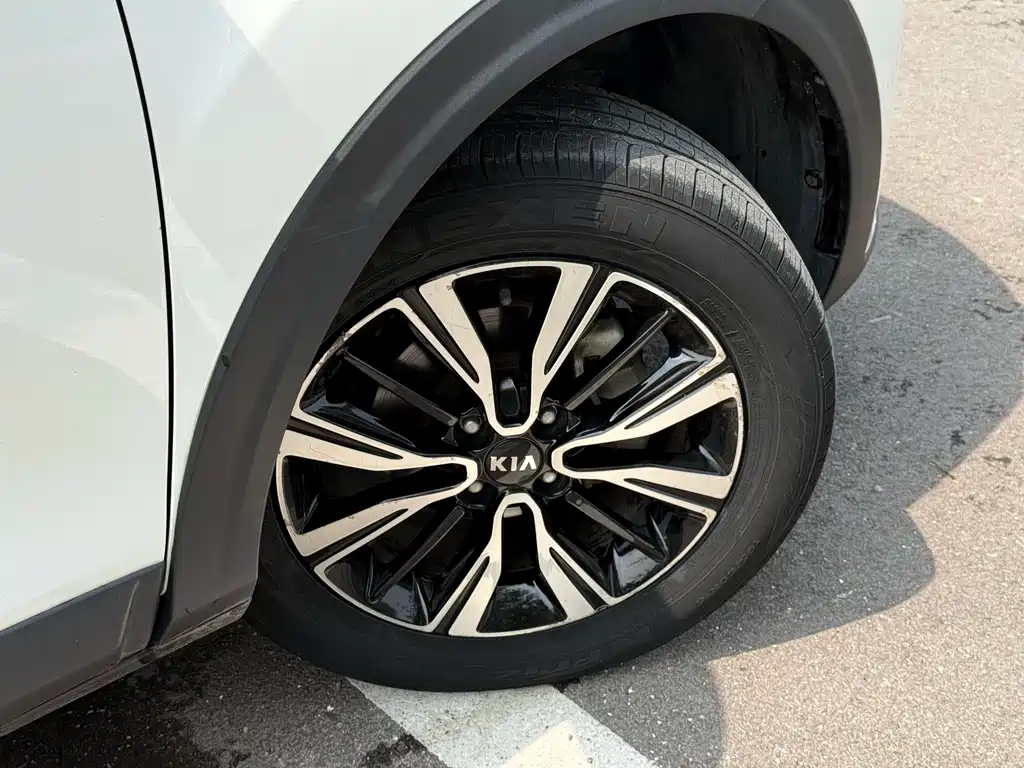 Kia KX1 2019 1.4L AT VI
