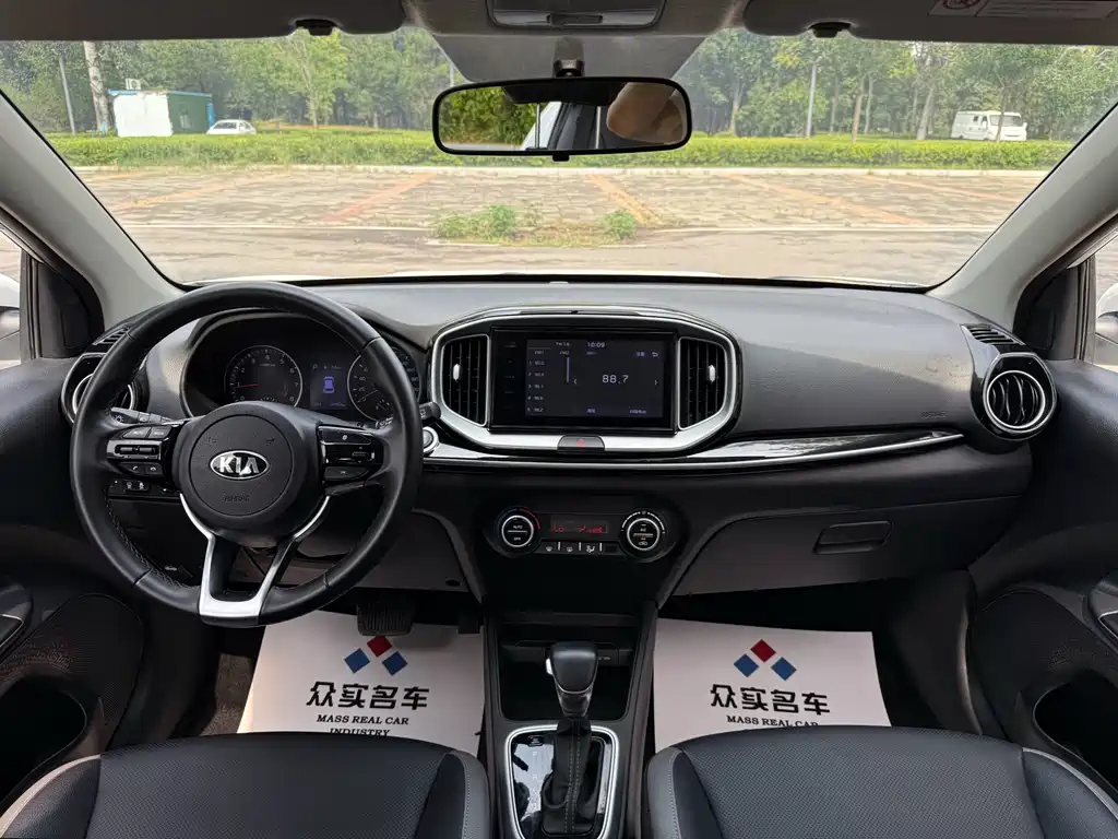 Kia KX1 2019 1.4L AT VI