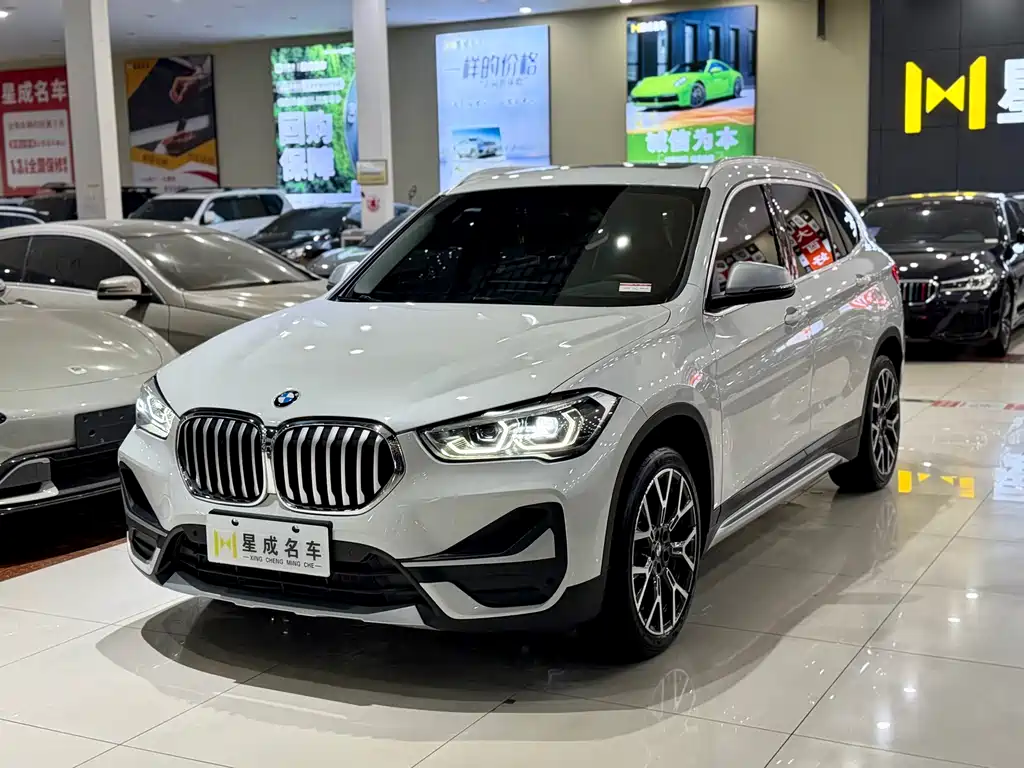 Купить BMW X1