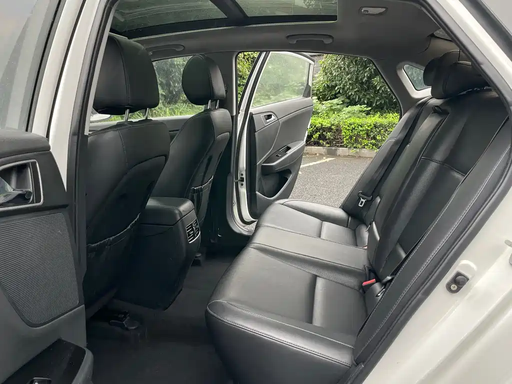 Hyundai Mistra — миниатюра 8