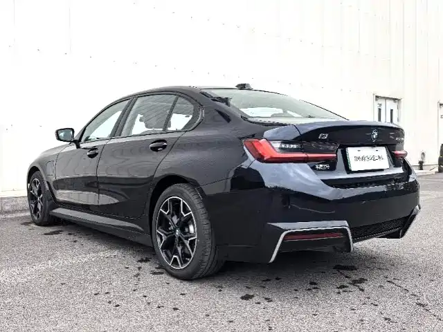 BMW i3 2025 eDrive 40 L