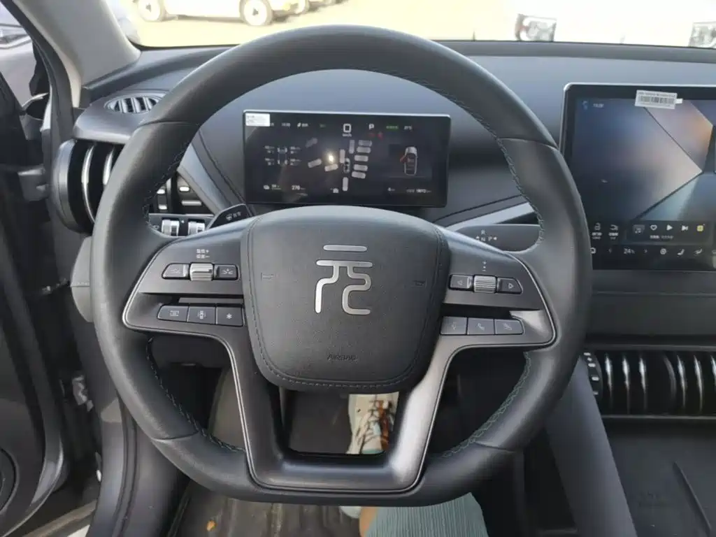 BYD Yuan Plus — миниатюра 11