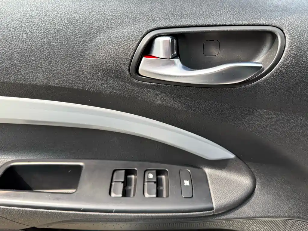 Kia KX1 - фото 16