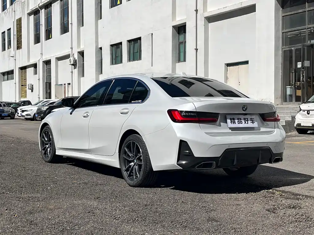 BMW 3 Series — миниатюра 4