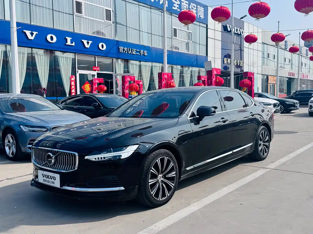 Volvo S90 PHEV 2021