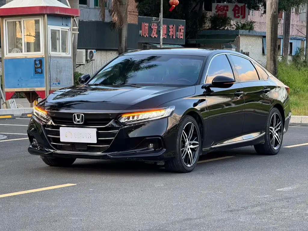 Купить Honda Accord