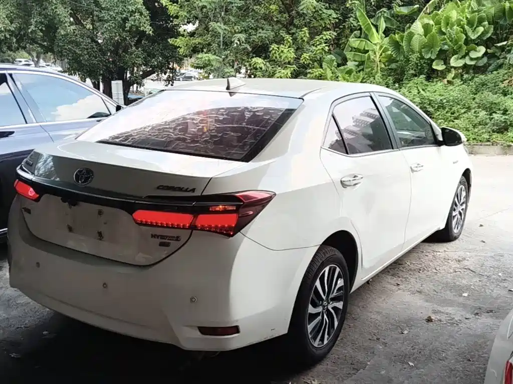 Toyota Corolla — миниатюра 7