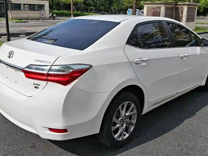 Toyota Corolla — миниатюра 3