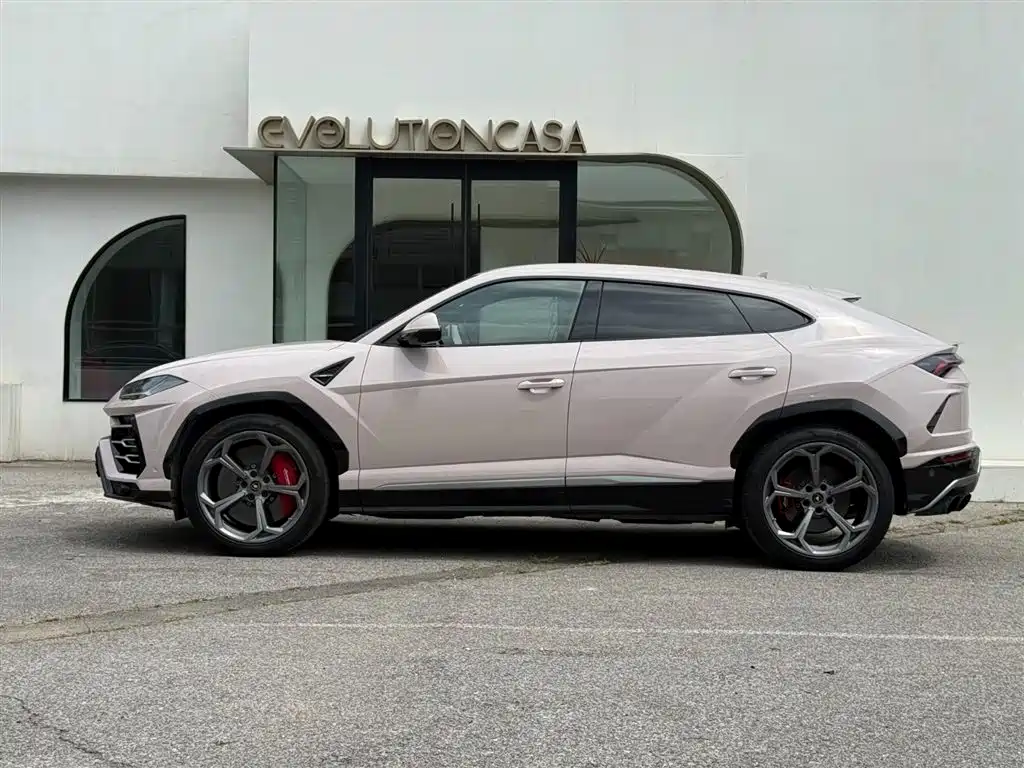 Lamborghini Urus 2018 4.0T V8