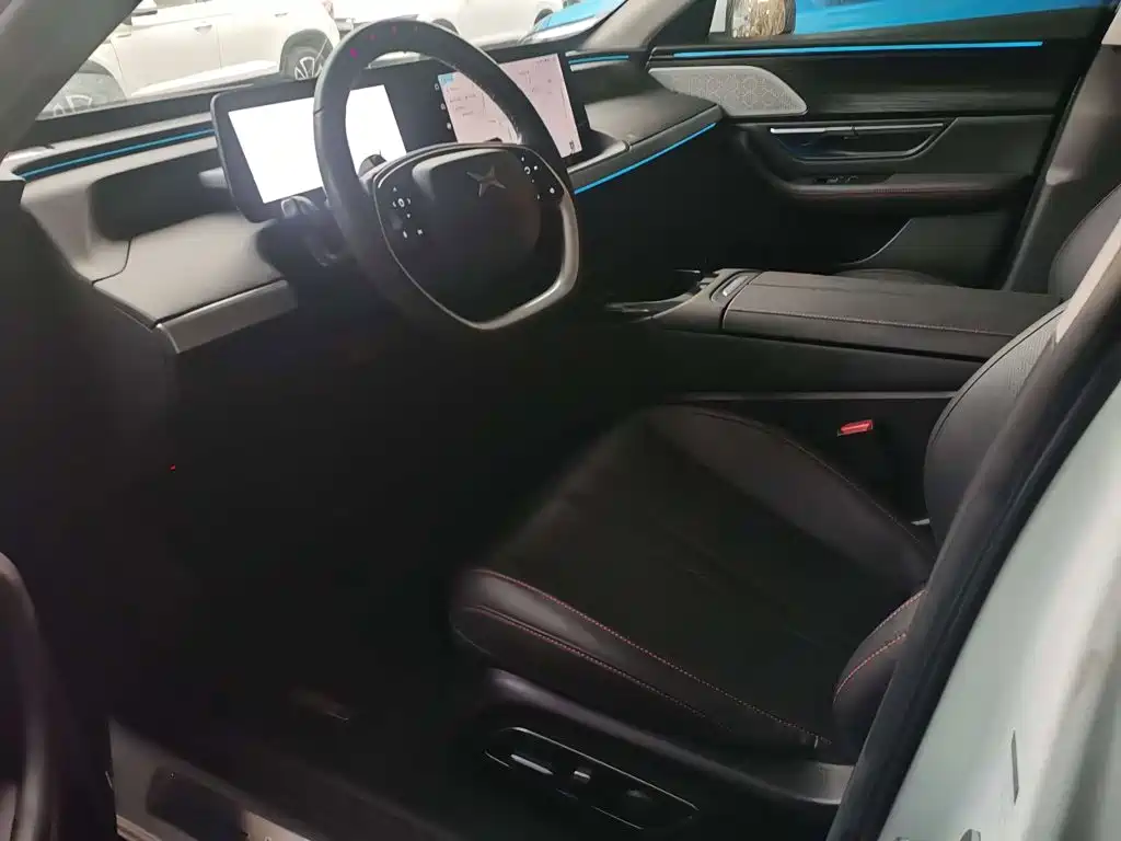 XPeng P7 — миниатюра 4