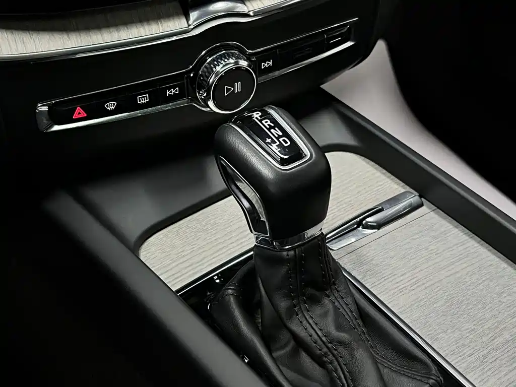 Volvo XC60 — миниатюра 36
