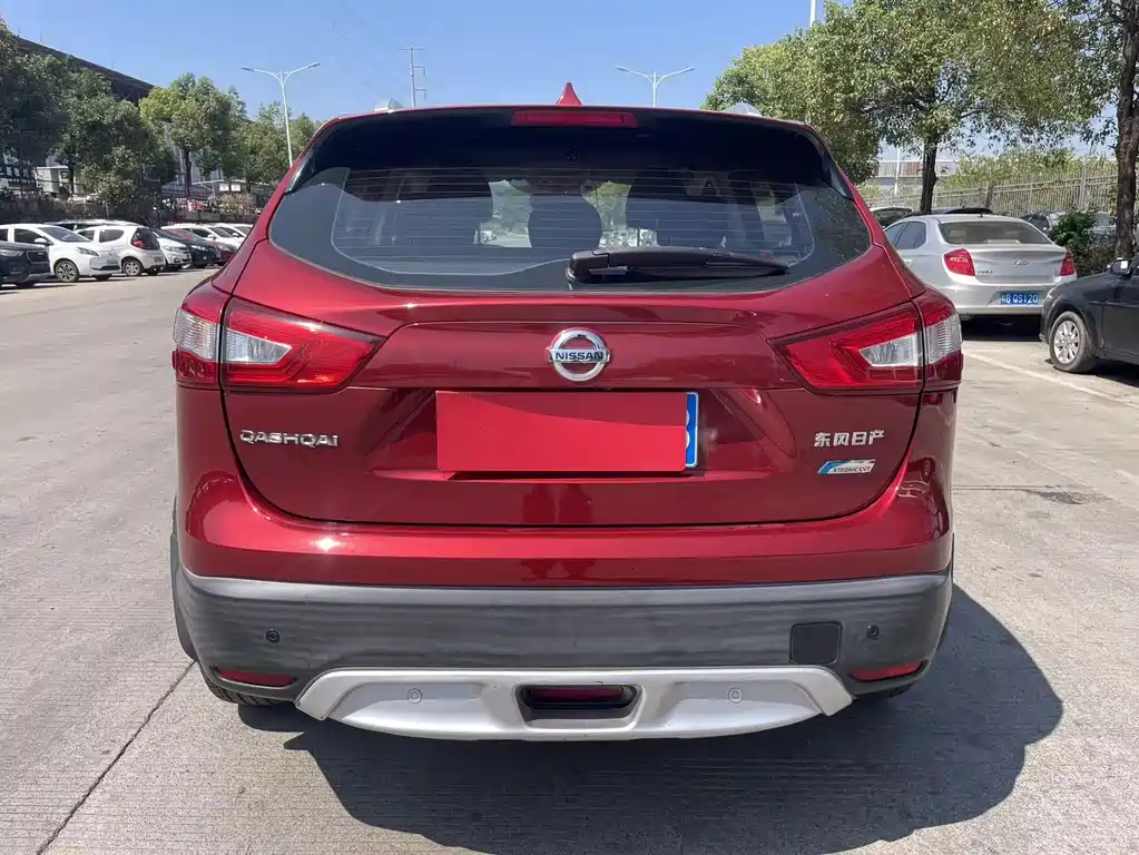 Nissan Qashqai — миниатюра 8