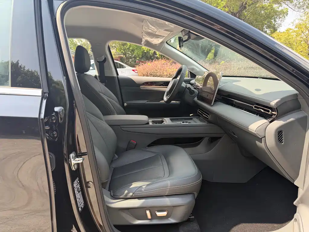 Wuling Xingguang — миниатюра 15