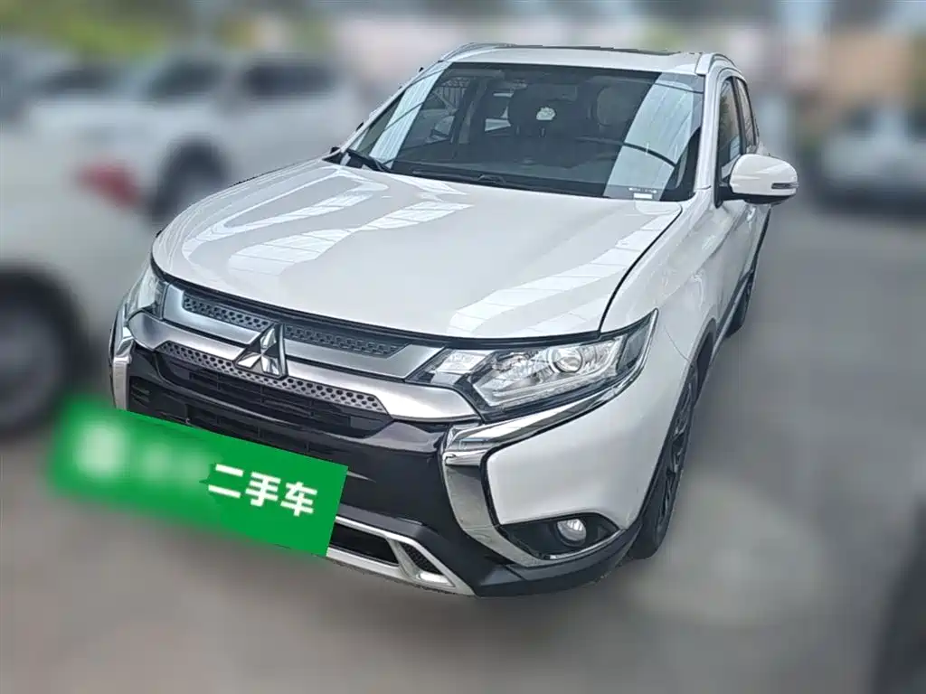 Купить Mitsubishi Outlander