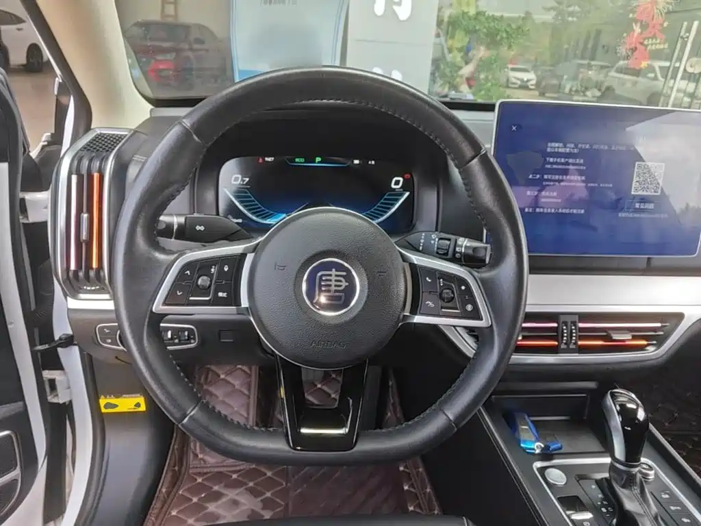 BYD Tang — миниатюра 11