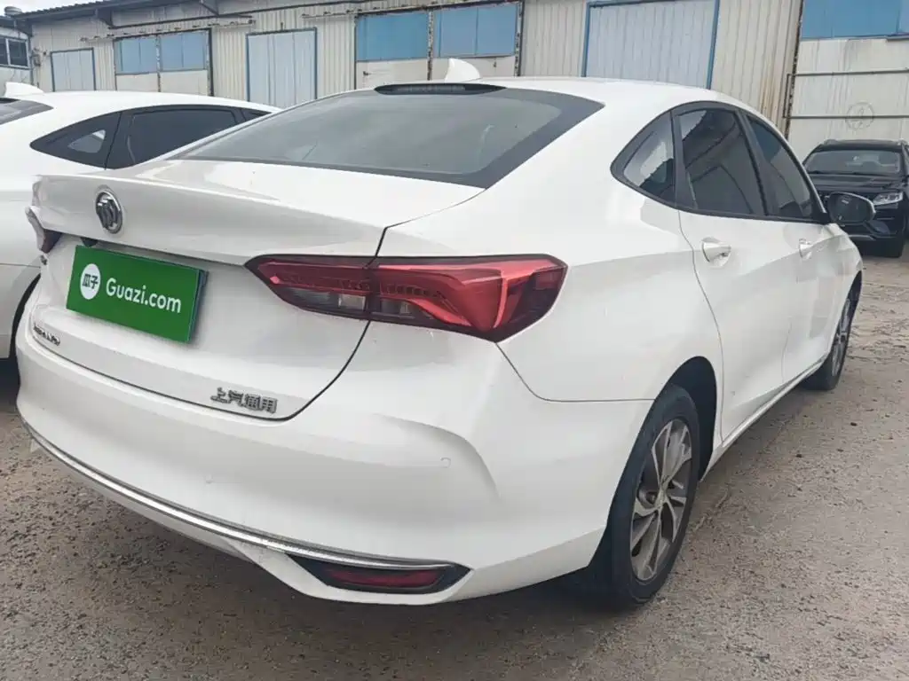 Buick Verano — миниатюра 7