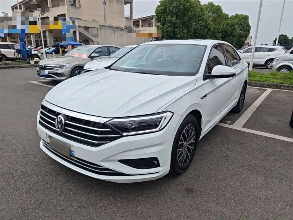 Volkswagen Sagitar 2020