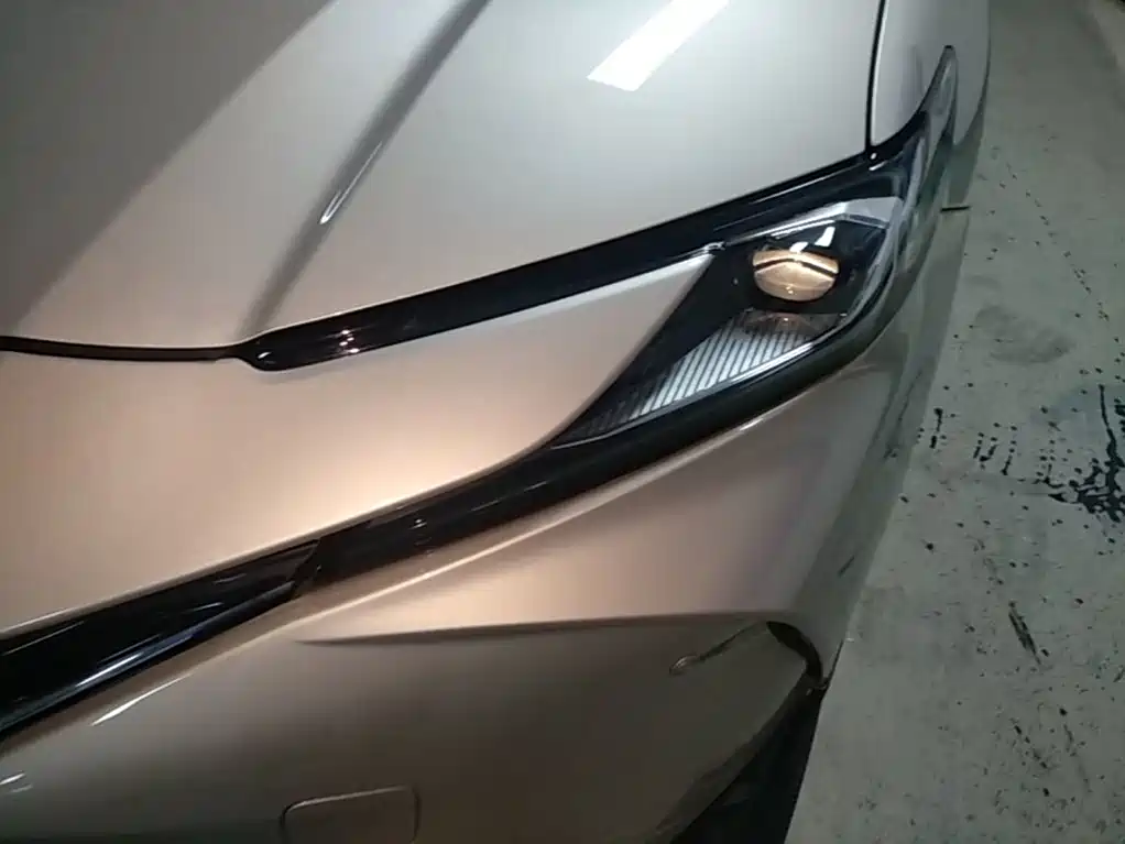 Toyota Camry — миниатюра 24