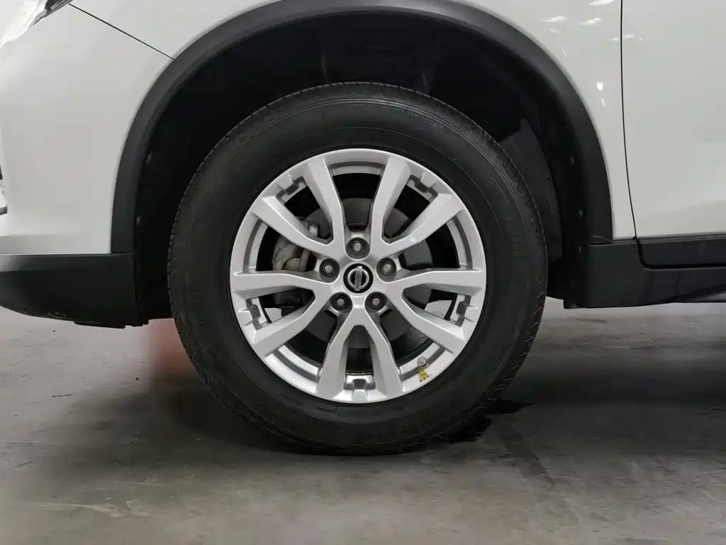 Nissan X-Trail — миниатюра 17