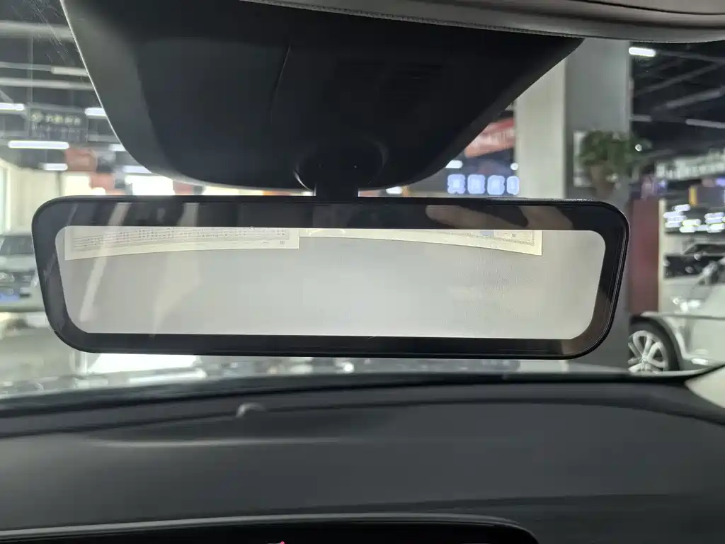 Buick LaCrosse — миниатюра 18