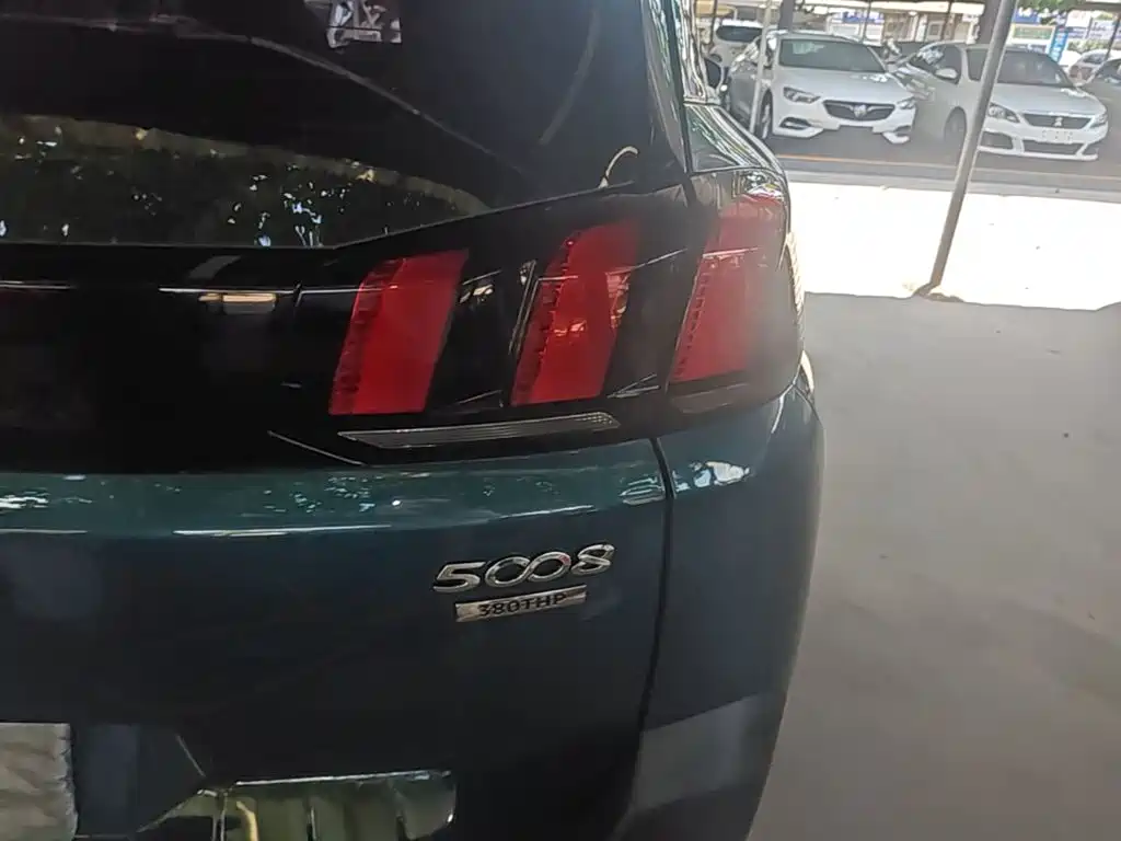 Peugeot 5008 — миниатюра 8