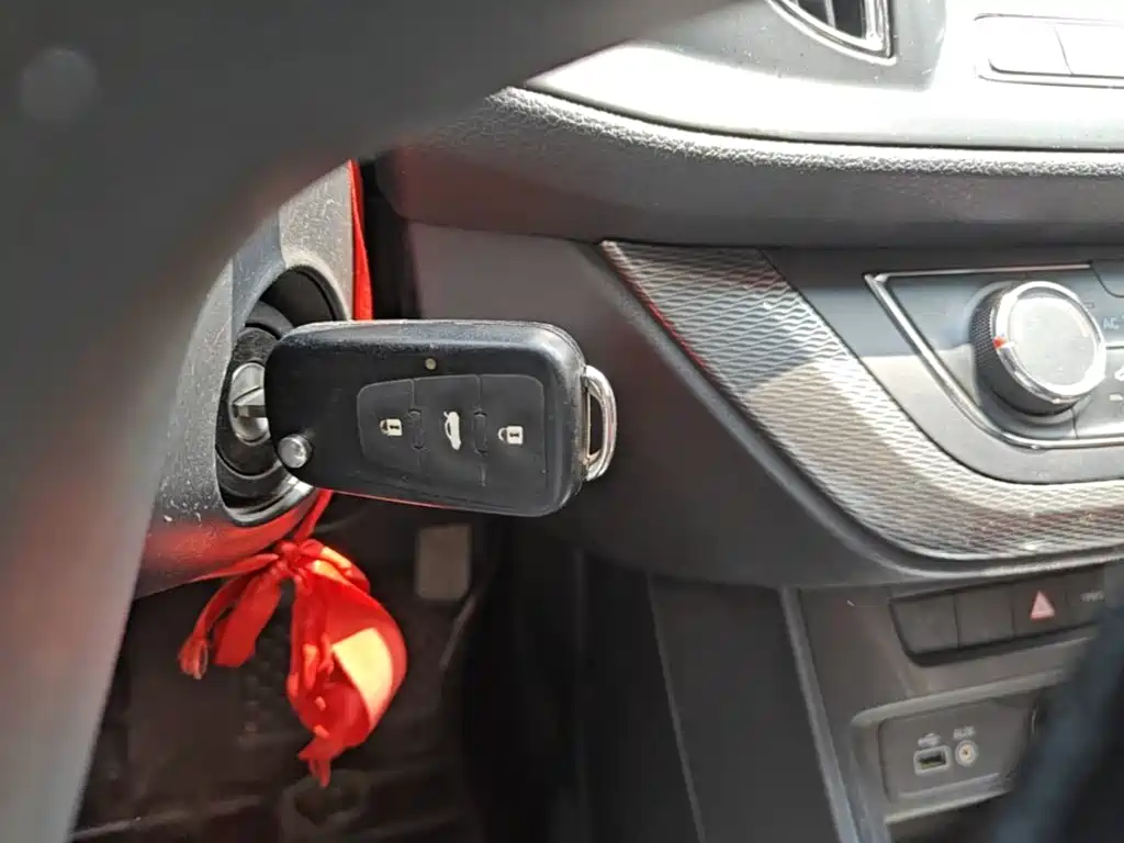 Roewe 360 — миниатюра 9