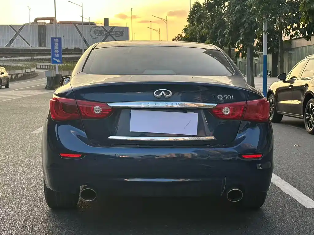 Infiniti Q50L — миниатюра 15