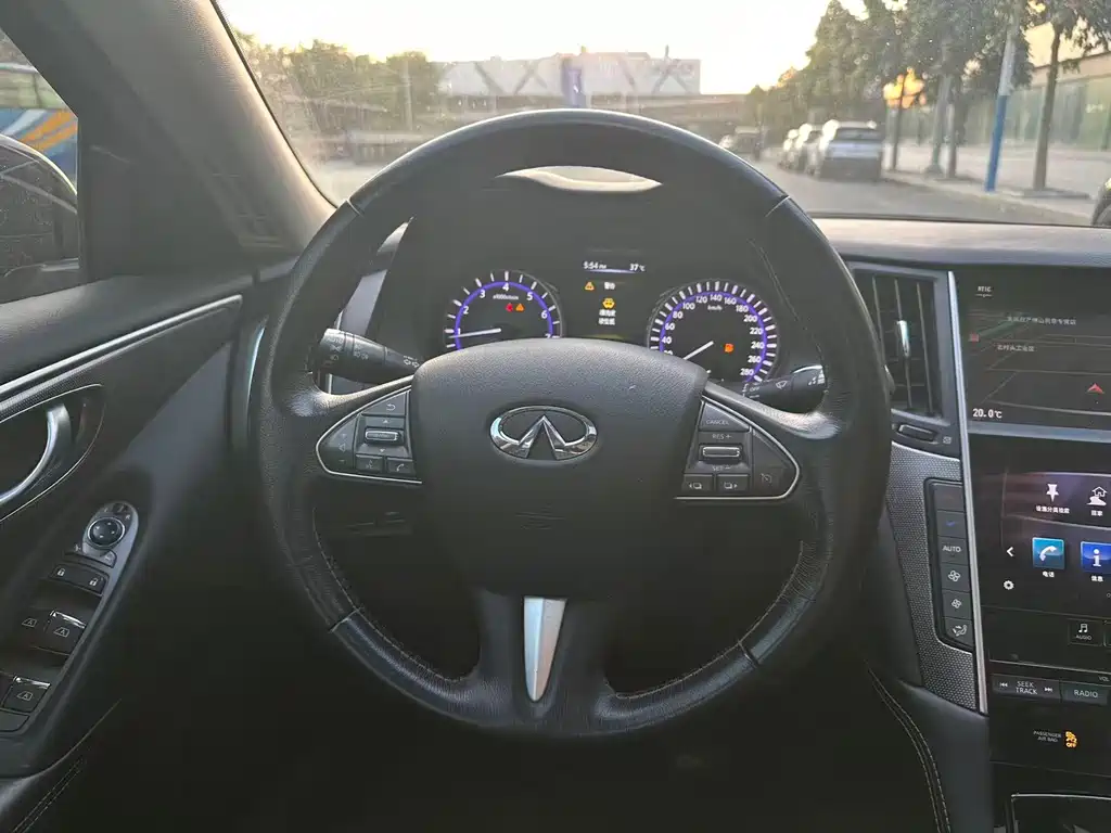 Infiniti Q50L — миниатюра 10