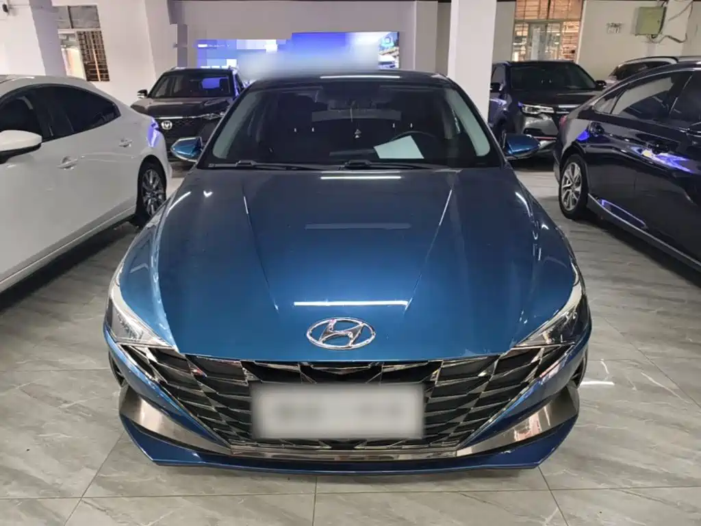 Hyundai Elantra — миниатюра 3