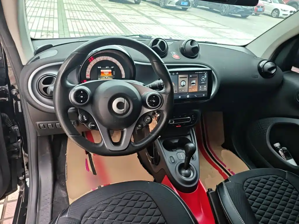 smart Smart Fortwo — миниатюра 10