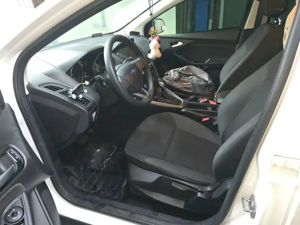 Ford Focus — миниатюра 16