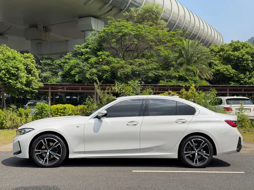 BMW 3 Series — миниатюра 7