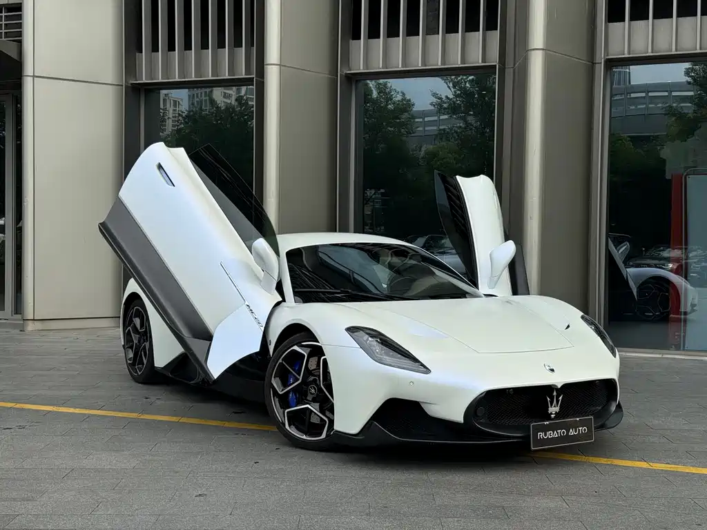 Maserati MC20 2020 3.0T Standard