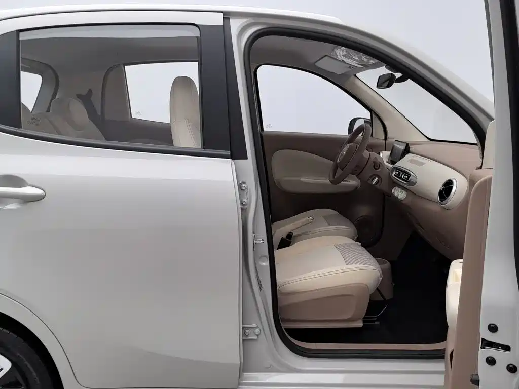 Wuling MINIEV — миниатюра 23