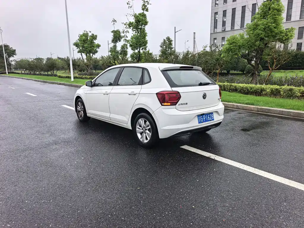 Volkswagen Polo — миниатюра 14