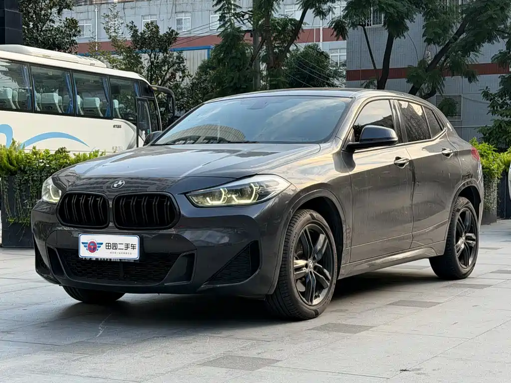 BMW X2