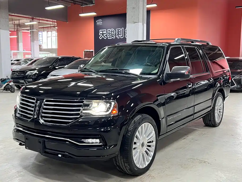 Lincoln Navigator 2015