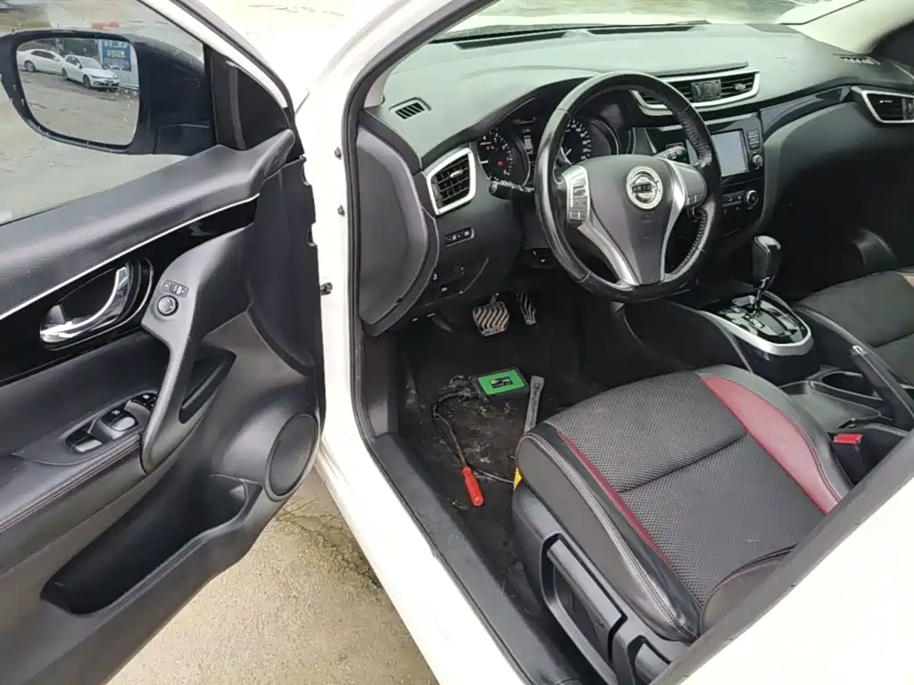 Nissan Qashqai — миниатюра 16