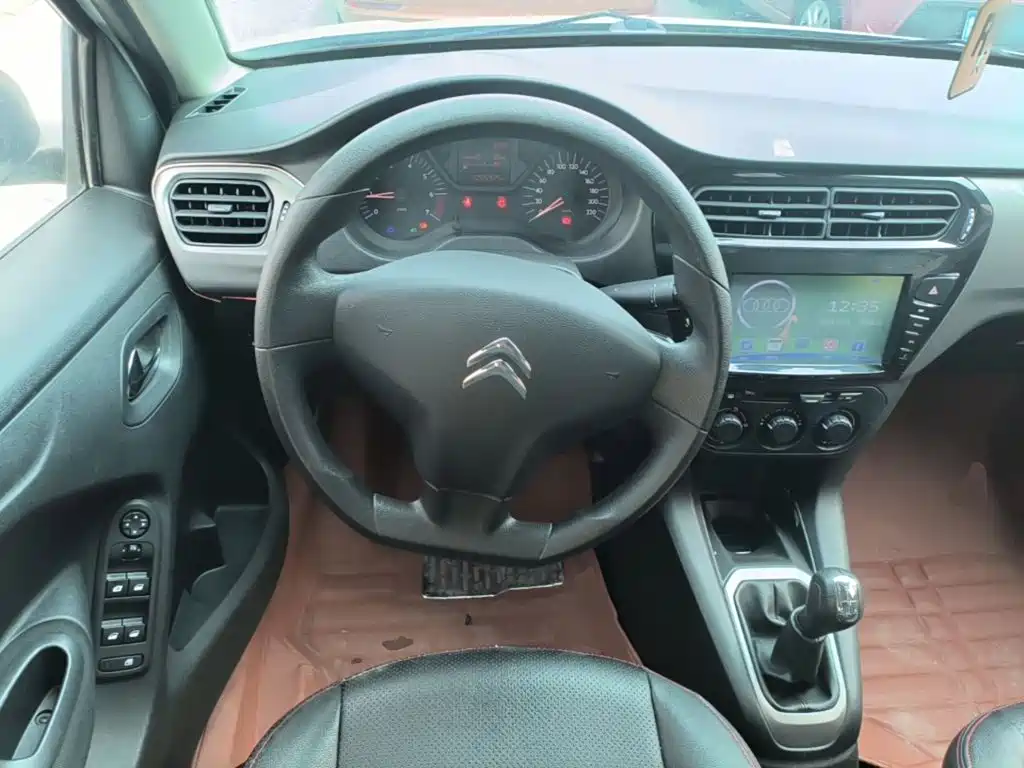 Citroen Elysee — миниатюра 11